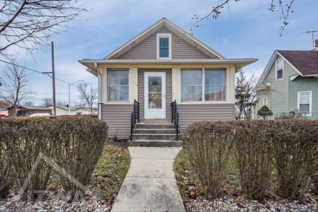 West_Blair_Street_West_Chicago_IL_usa_60185_daare_real_estate_e_bedroom_house_for_sale_advertise_list_sell_buy_rent_property_online_vizway (2)
